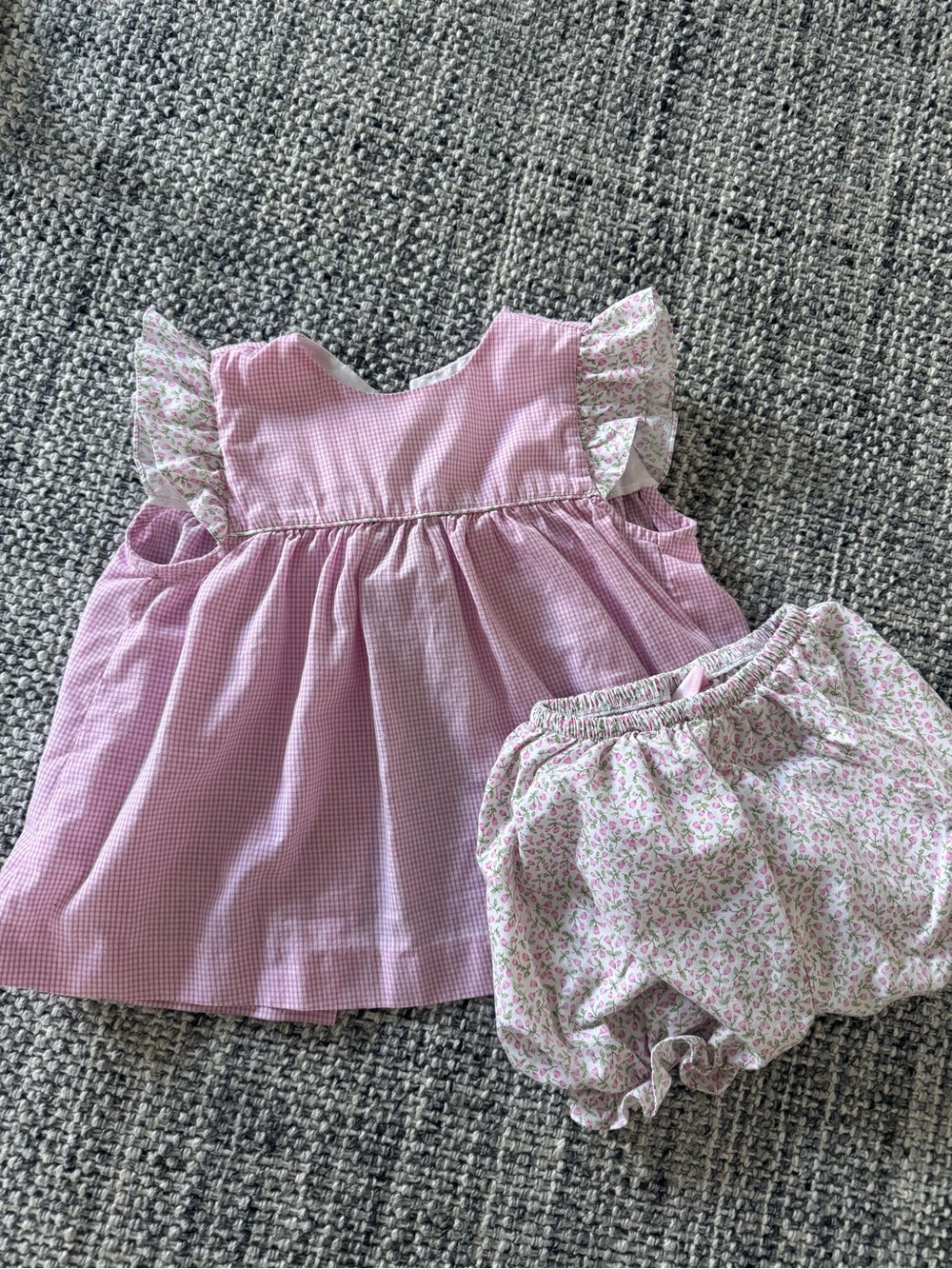Adorable Pink Floral Trim Set